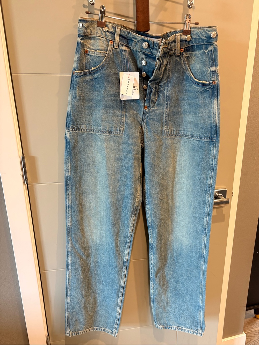 NWT Topshop Relaxed Fit Wide Leg Carpenter Jeans W30 L32 Light Wash